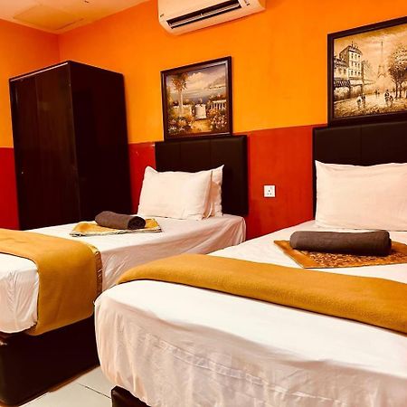 Smart Budget Hotel - Кланг Экстерьер фото